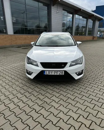 seat ryki Seat Leon cena 42000 przebieg: 275000, rok produkcji 2014 z Ryki